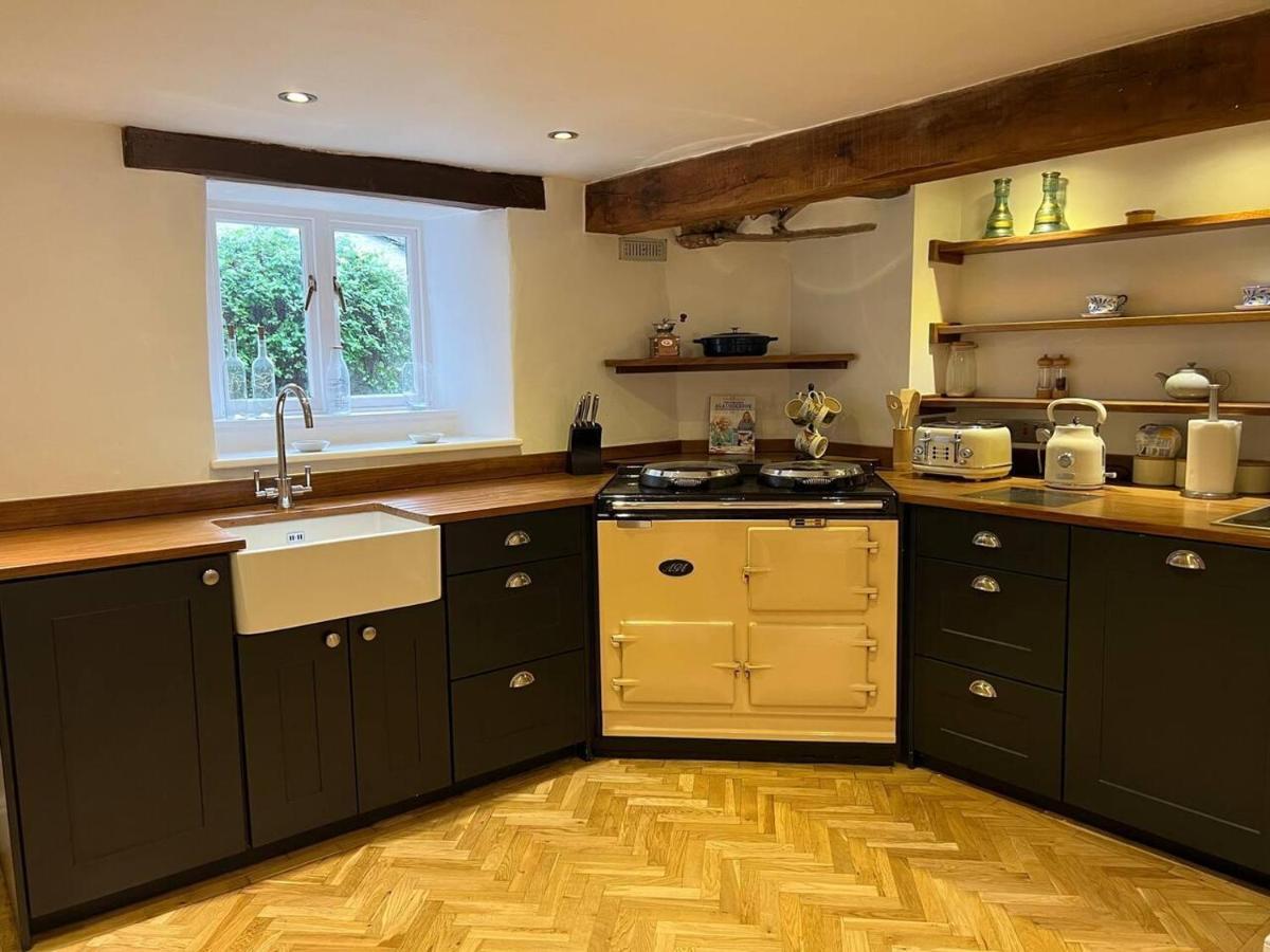 Stunning 4-Bed Grade II House In The Lake District Wigton Exterior photo